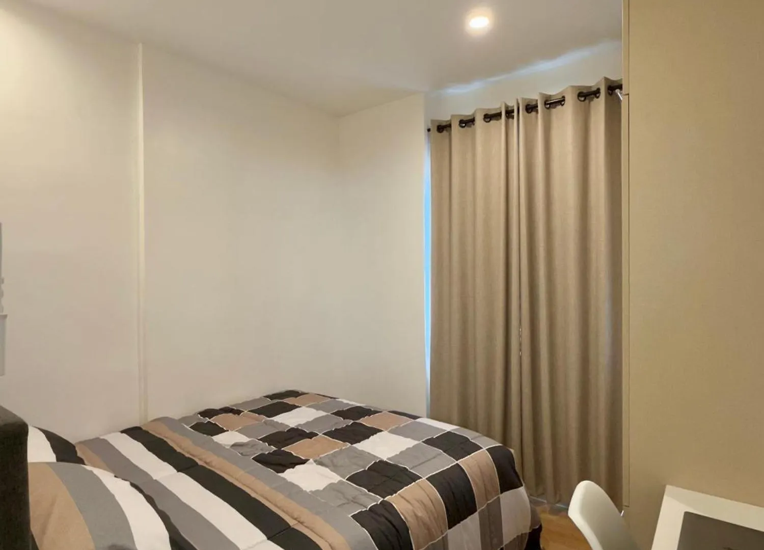 Jasmine - Two Bedroom Condo Unit With Balcony Davao Filipiny